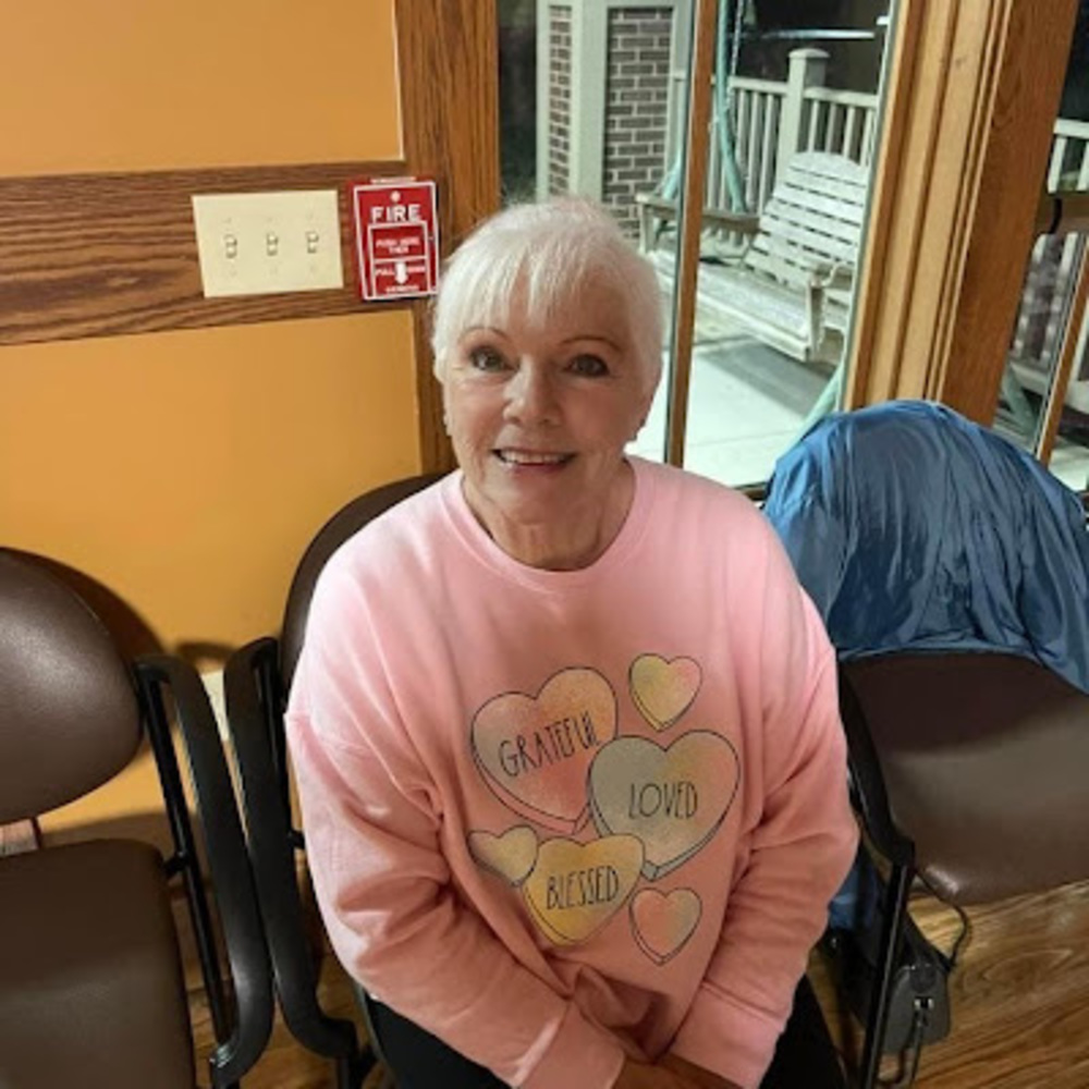 Meet your Posher, Lois